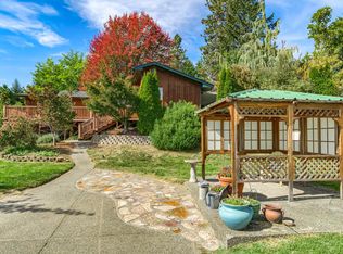 221 Larkin Rd, Grants Pass, OR 97527