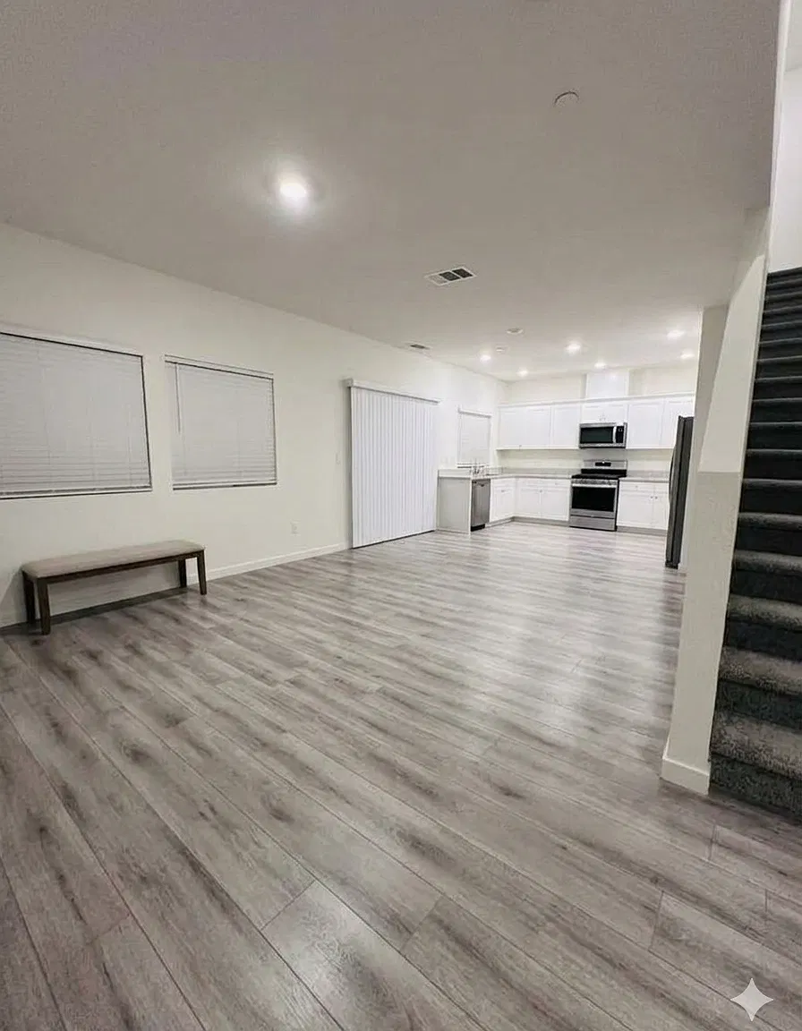 4 bed, 2.5 bath, 1678 sqft, $2,995 — Photo 2