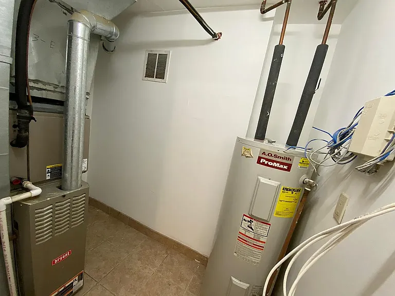 212 Bennett Ave #3E — Photo 17