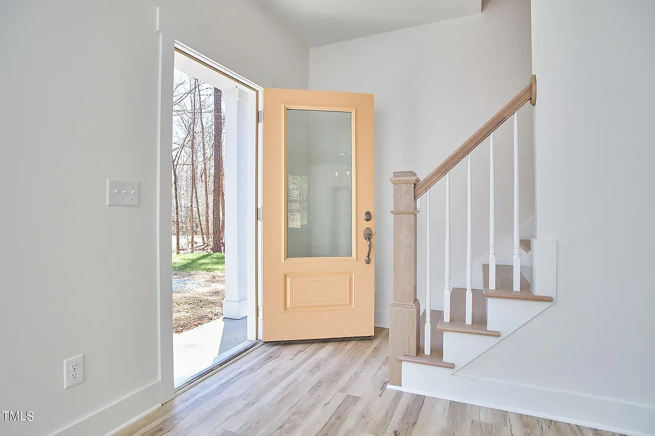 3 bed, 1192 sqft, $1,895 — Photo 4