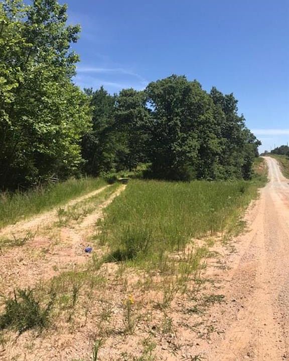 2nd image of 10618 N 3660th Rd