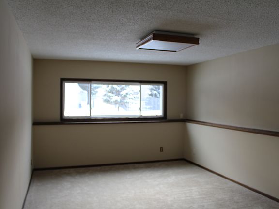 Spacious Family Room