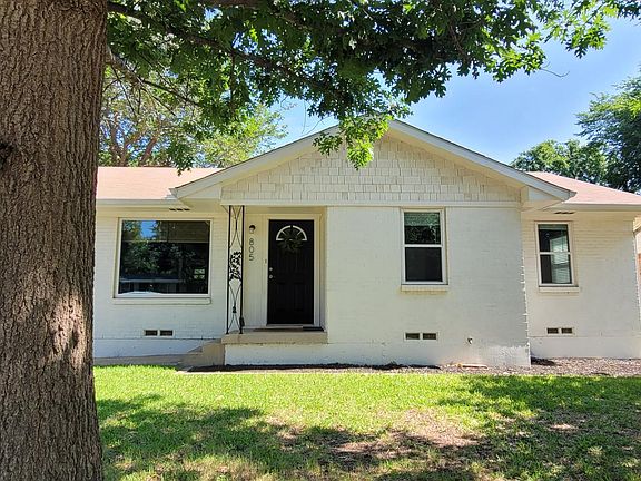 3rd image of 805 Sierra Dr
