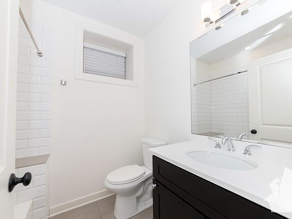 3rd image of 233 W Willow St #G