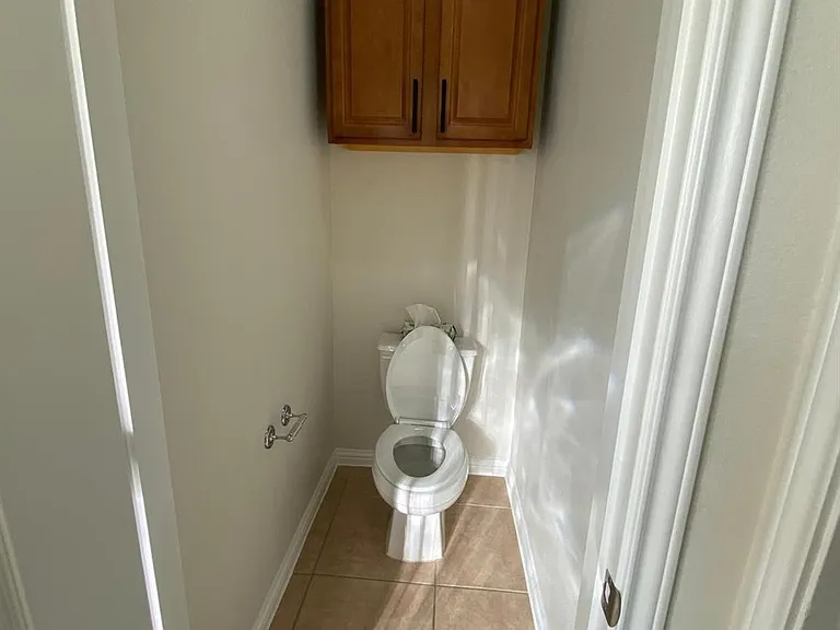 3806 Juniper Hills St — Photo 17