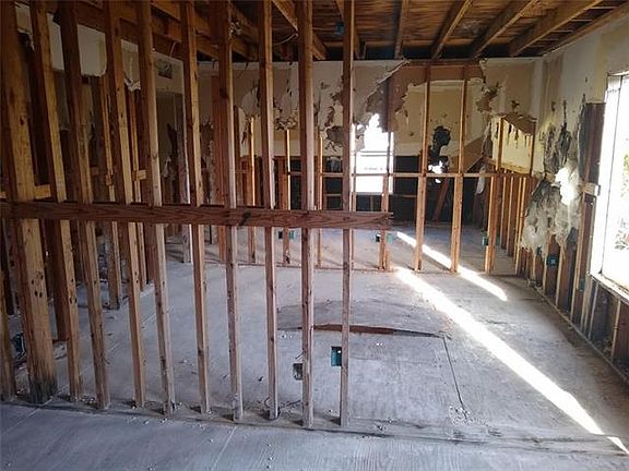 5th image of 6911 Boston Dr