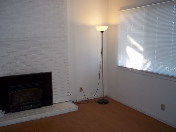 4th image of 5301 Madeira Pl NE APT C