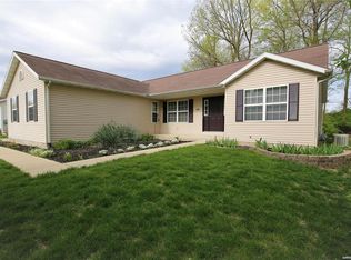 1518 Manchester Dr, O Fallon, IL 62269