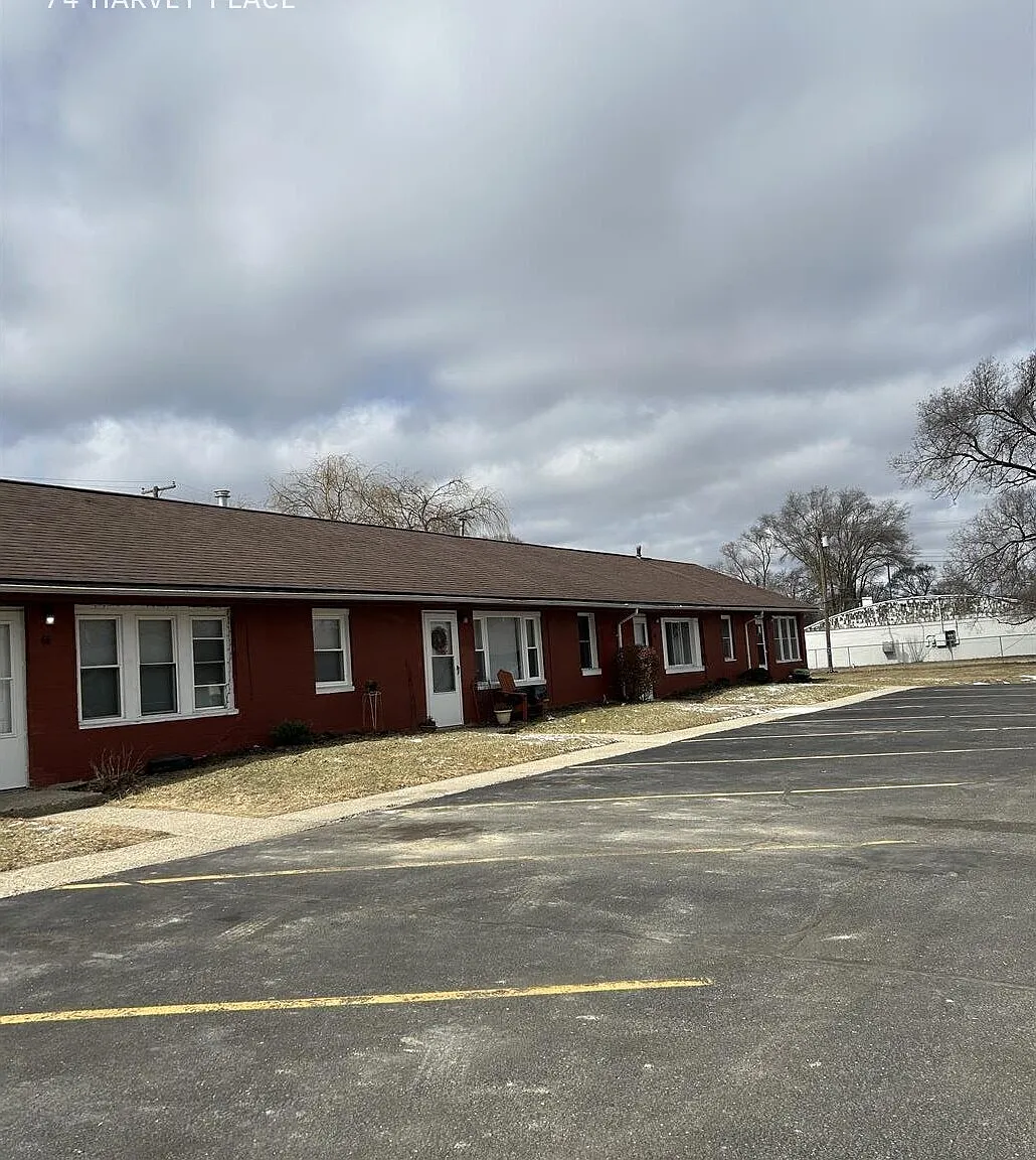 2 bed, 692 sqft, $1,155 — Photo 3