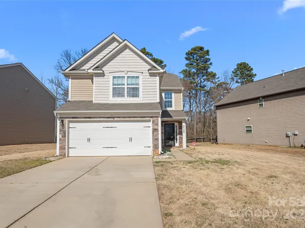 3735 Ernie Dr, Charlotte, NC 28269