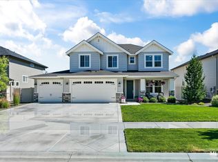 598 E Crest Ridge Dr, Meridian, ID 83642