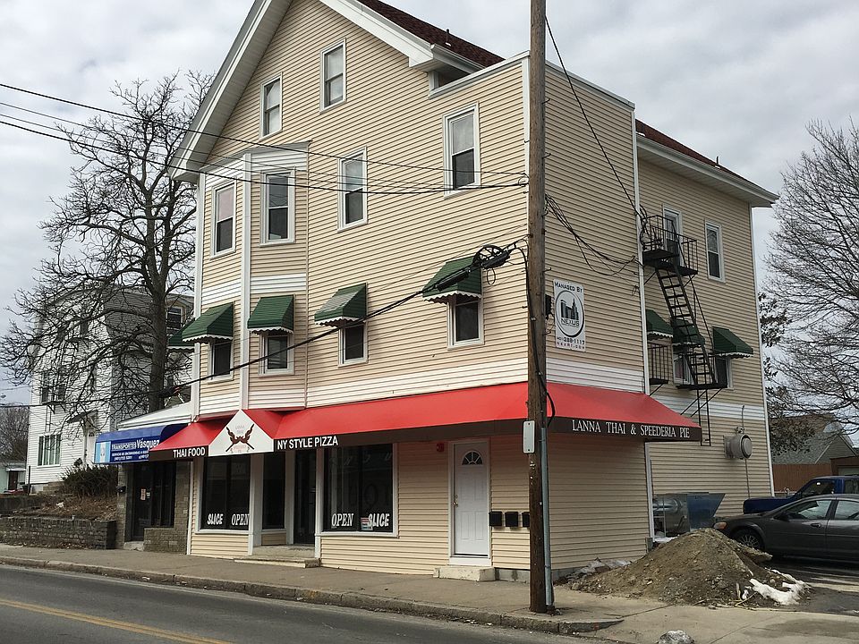 2nd image of 287 Pawtucket Ave