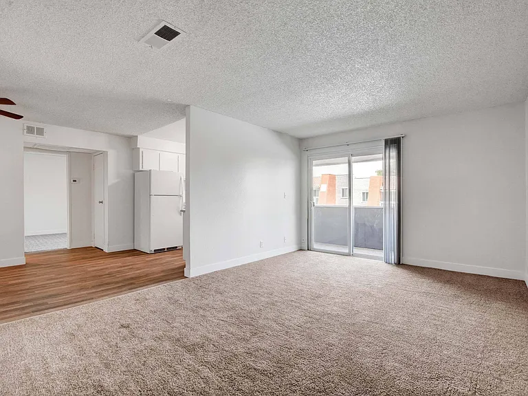 Sundance Village Apts — Photo 45