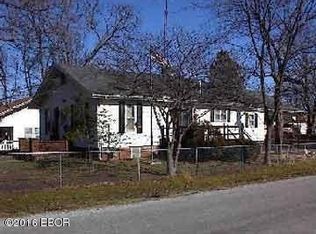 220 S 19th St, Herrin, IL 62948