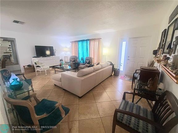 4th image of 4909 NW 55th Ct