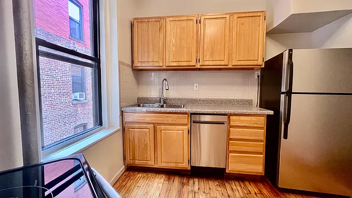 Rented by Sovereign Associates | media 7