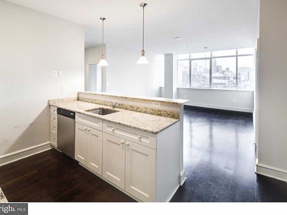 3rd image of 201-59 N 8th St #507