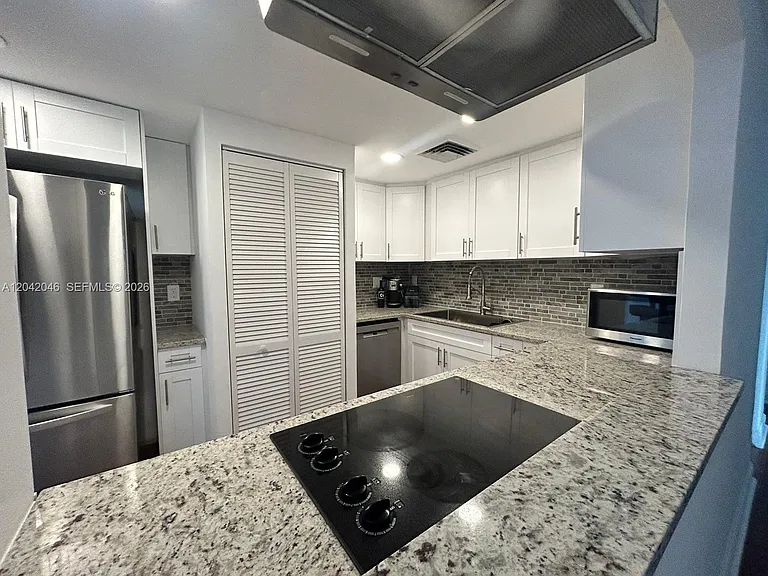 2451 Brickell Ave #20M — Photo 20