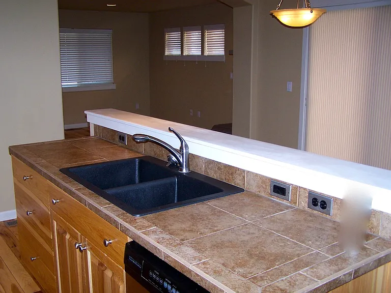 20479 Brentwood Ave — Photo 5