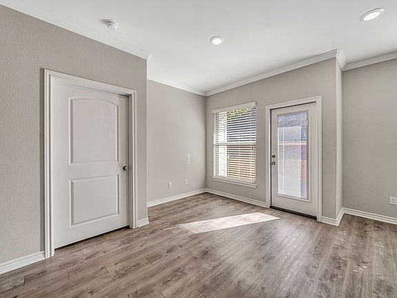3rd image of 5905 Eagles Nest Blvd Unit D
