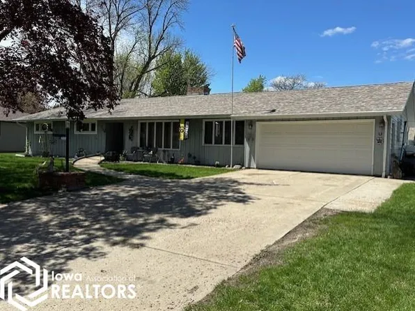 506 10th St SW, Humboldt, IA 50548