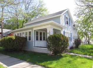 1002 1/2 N Oneida St, Appleton, WI 54911