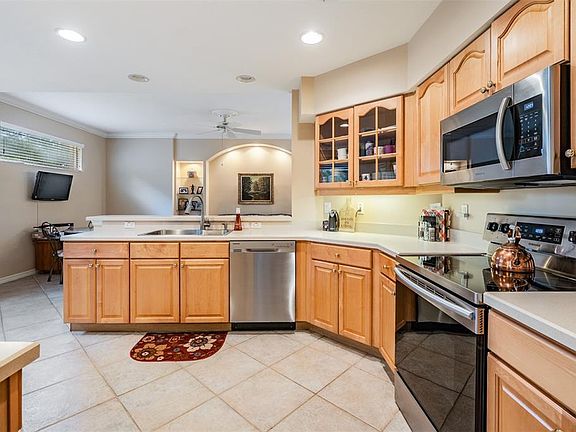 5th image of 4254 Preserve Pl #2B