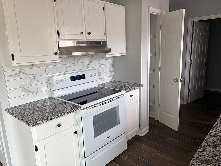 5902 Autumn Trace Ln #5902 — Photo 16