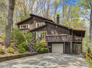 27 Patriots Dr, Asheville, NC 28805