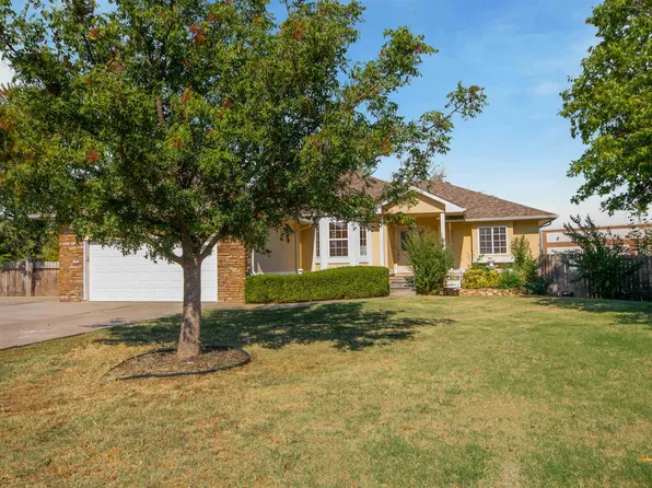 1801 S Hoyt Cir, Wichita, KS 67207