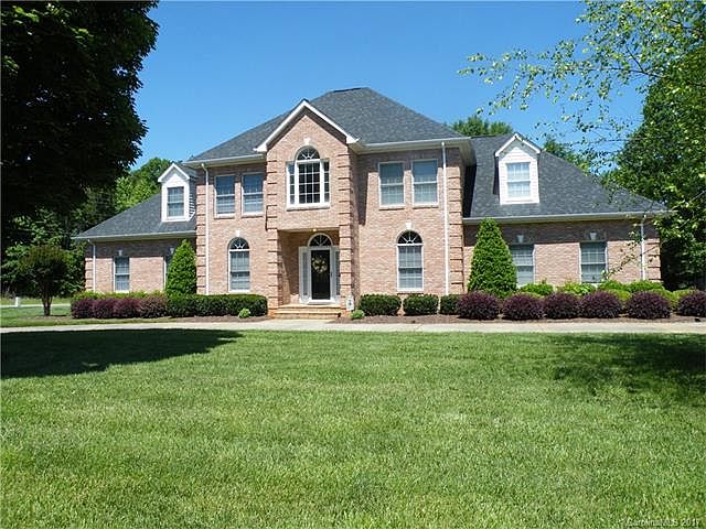 1st image of 3531 Lincoln Ln