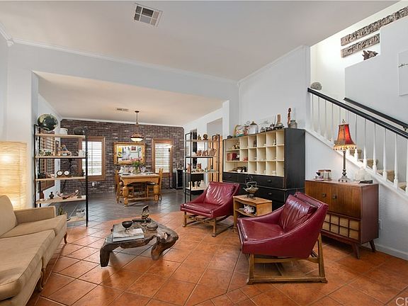 3rd image of 34405 Aspen St