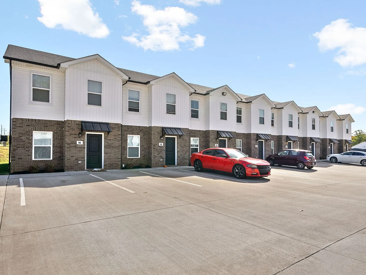 Alto Luxury Townhomes — Photo 2
