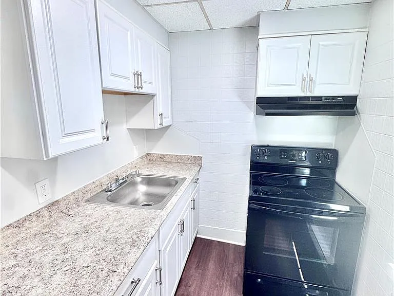 918 W Turner St #1 — Photo 10
