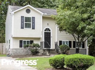 5824 Chatmoss Dr, Raleigh, NC 27610