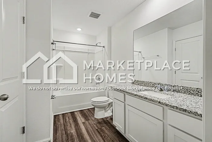 11898 Sylvia St — Photo 17