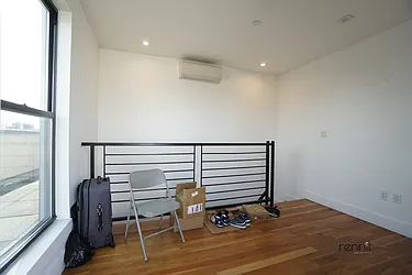 Rented by Rennit Inc.