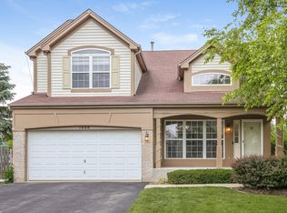 1408 Clavey Ln, Gurnee, IL 60031