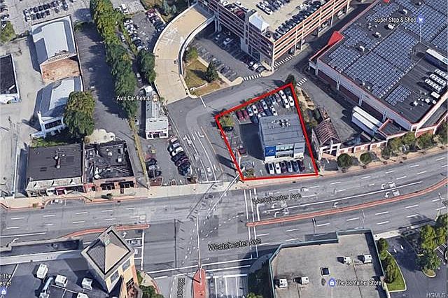 2nd image of 130 Westchester Ave