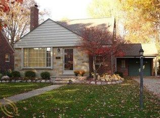 12732 Lincoln Dr, Huntington Woods, MI