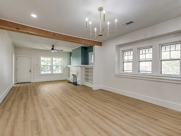 1723 W Park Pl — Photo 12