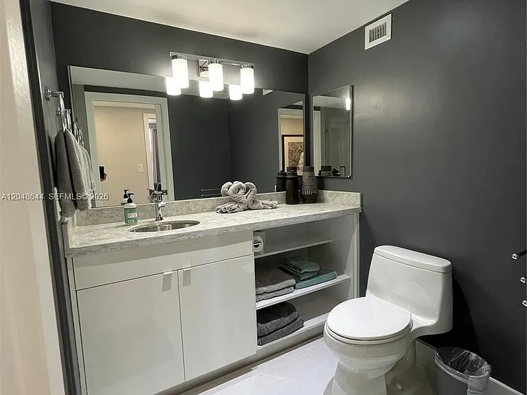2500 Parkview Dr #1405 — Photo 22