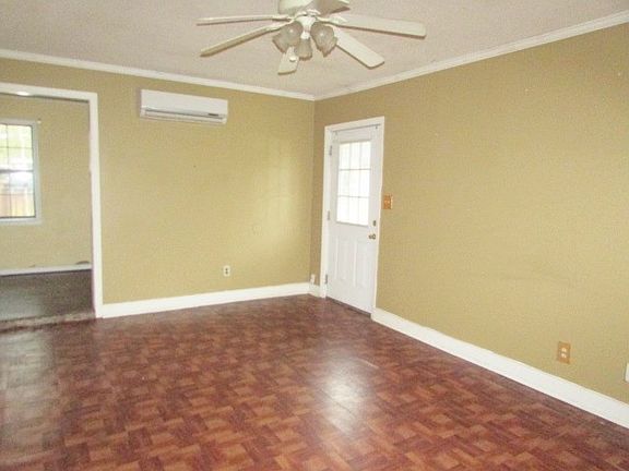 4th image of 107 Buck St