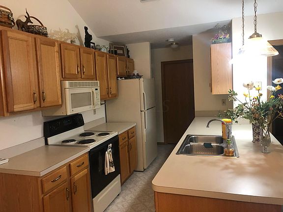 3rd image of 5662 Willet Ln