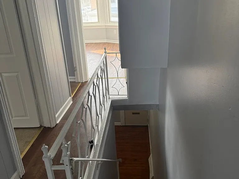 5753 N Beechwood St — Photo 9