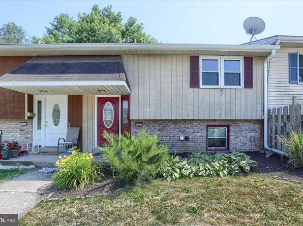 2078 Lexington Ave, Middletown, PA 17057