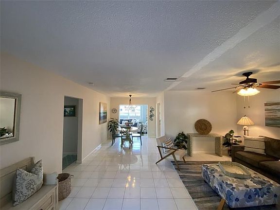 5th image of 2706 NE 57th St