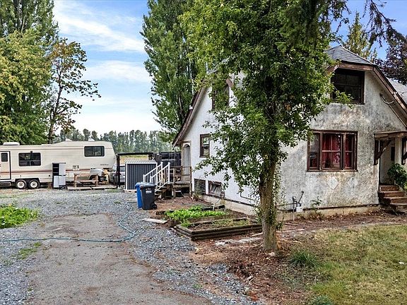 5th image of 32219 Harris Rd