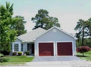 29 Meadows Ln, Whiting, NJ 08759