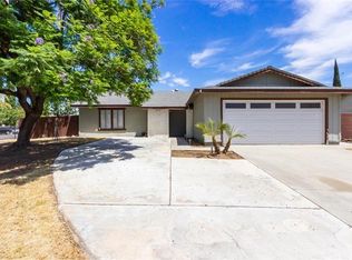 2914 W Spruce St, Rialto, CA 92376